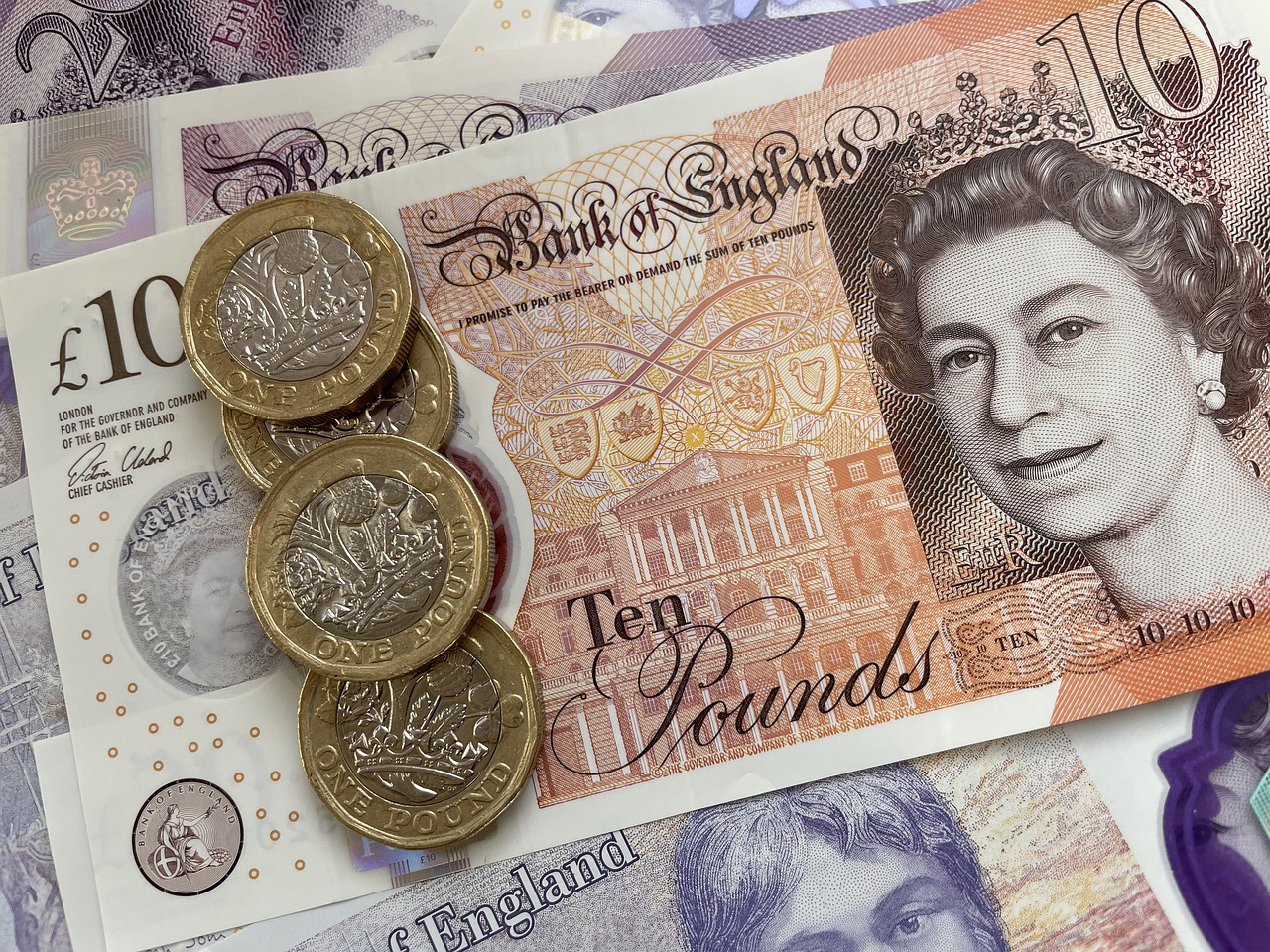 Pound Sterling Remains Dormant Due To Pressure From COVID Cases