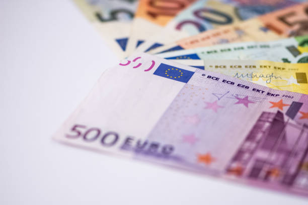 EURJPY Exhibits Thinning Activity Amidst Volatility